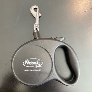Flexi Retractable Dog Leash